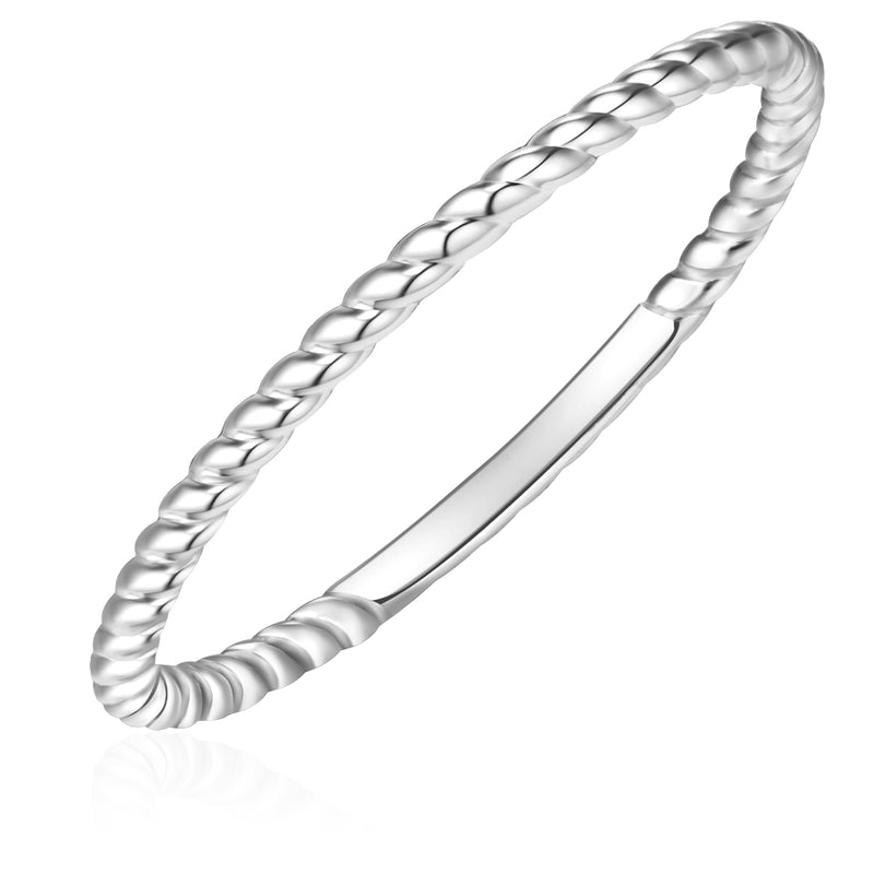 Schmaler Ring gedreht