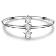 Ring mit Sternen