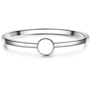 Dünner Ring mit Plättchen