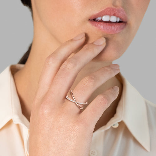 Ring X-Form mit Zirkonia roségold