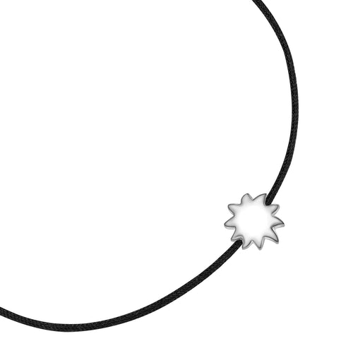 Schwarzes Textilarmband mit Sonnen-Anhänger